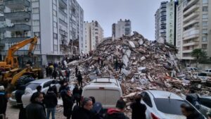 Read more about the article Haberler… Depremde ölü sayısı ne kadar oldu, güncel yaralı sayısı kaç? Hangi ilde kaç bina yıkıldı, kaç kişi öldü?