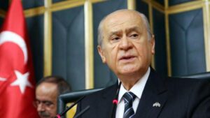 Read more about the article Bahçeli'den 'Berat Kandili' mesajı