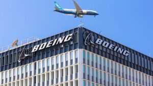 Read more about the article Boeing, hedefe ulaşılamayınca CEO'nun ikramiyesini kesti