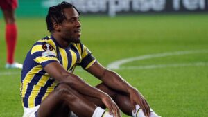 Read more about the article Fenerbahçe Batshuayi'nin son durumunu açıkladı!