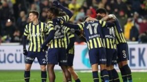 Read more about the article Fenerbahçe Sevilla canlı izle! Exxen tek maç satın alma var mı? Exxenspor canlı maçları izlemek için üyelik şart!