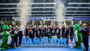 Read more about the article Hentbol Erkekler Türkiye Kupası'nda şampiyon Beşiktaş