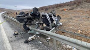 Read more about the article Yozgat’ta feci kaza: Anne-baba öldü, çocukları yaralandı